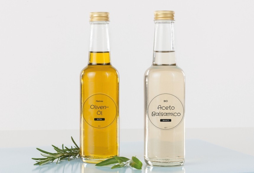 Oliva-, avokádó-olaj, átlátszó fólia címkével