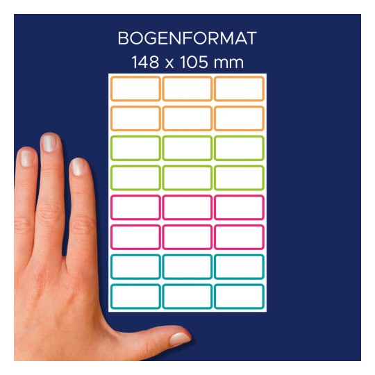 Méretösszehasonlítás kézzel, Cikk: NAME48C, egy ív névcímke, méret: 15 x 32 mm, szín: ?