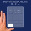 A kép egy 38 x 24 mm méretű címkét jelenít meg egy kéz mellett, egy BOGENFORMAT jelölésű elrendezési rács segítségével, amely 120 x 157 mm méretű.