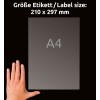 A kép egy A4-es papírlapot tartó kezet ábrázol, amelynek méretei 210 x 297 mm. A háttér fekete, ezáltal kiemelve a papírt és a kezet.