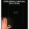 A kép egy kéz mutatását ábrázolja, amely egy méretmegjelölés közelében van elhelyezve, amely 25,4 x 10 mm-es méreteket jelöl, egy 'A4' címkével együtt. A háttér sötét.