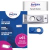 Csomagoláson lévő kép címkecsomaggal: Avery Zweckform, Cikk: POL35MA66-5DR, Mágneses névjegytáblák, Méret: 80 x 34 mm, Nyomtatási alkalmasság: Színes lézer, Fekete-fehér lézer, Tintás nyomtató, Tartalom: 5 tábla / 16 behelyezhető tábla / 1 ív, 16 kártya/ív?